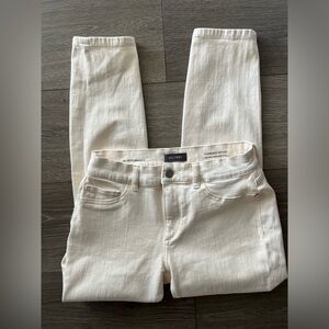 NWOT DL1961 Performance Florence Skinny Midrise Crop Jeans in Color Vanilla Sz27